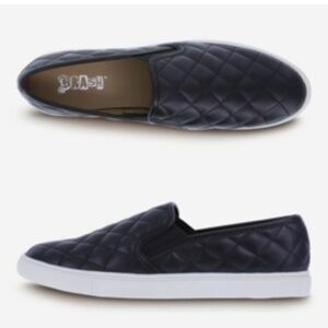 Black Quilted Slip-On Sneakers | Women’s Size 6.5